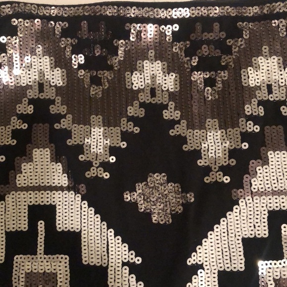 Express sequined skirt, silver/black. Xsm - Picture 3 of 7